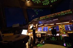 Cockpit Boeing 777 © DR