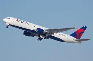 Boeing 767-300 Delta © Richard Snyder