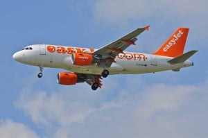 Airbus A318 easyJet © Aeroworldpictures